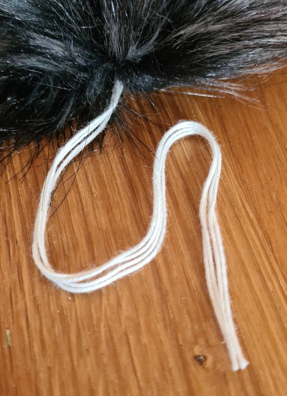 Pompom Snörfäste